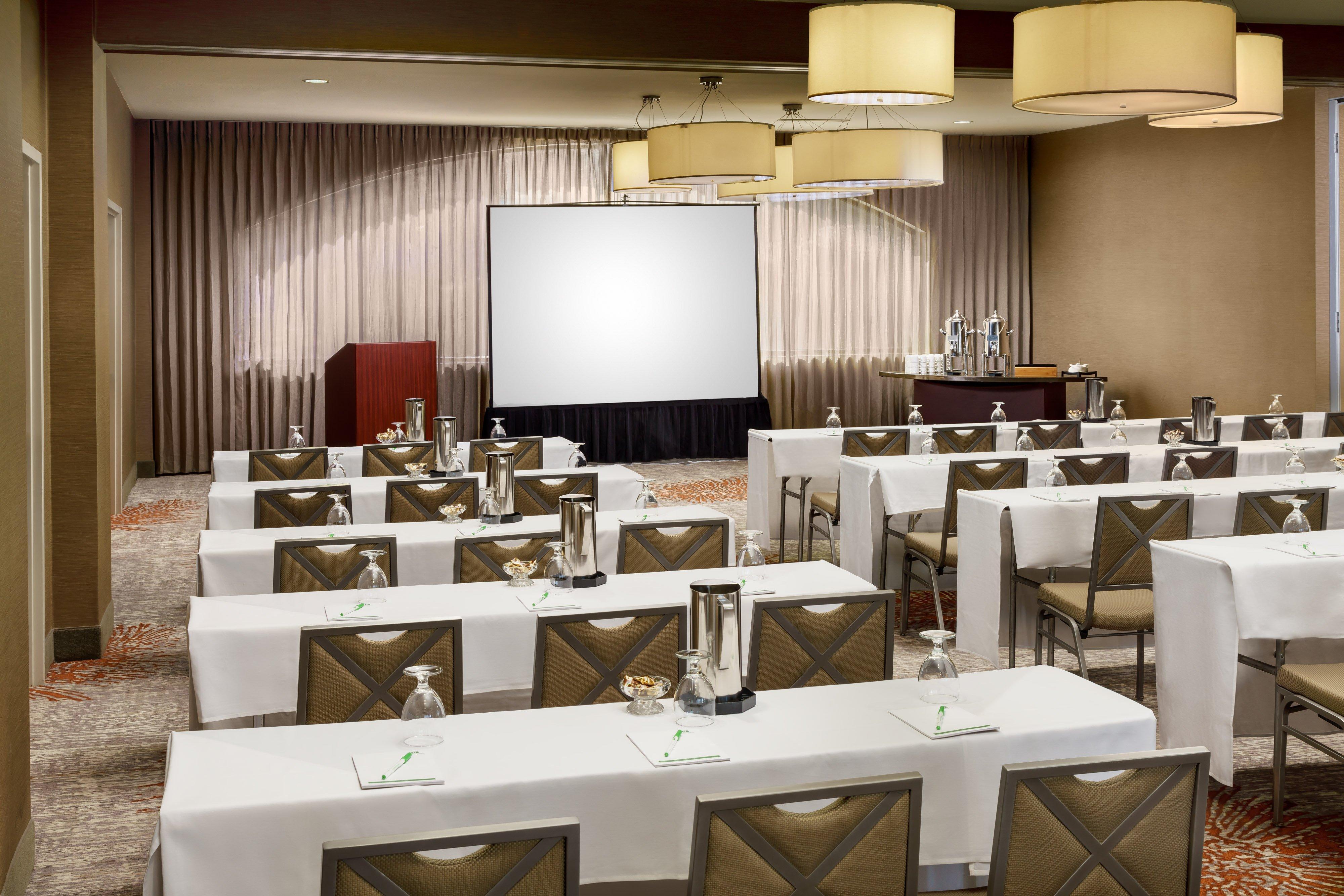 Holiday Inn Charlotte University By Ihg Exterior photo